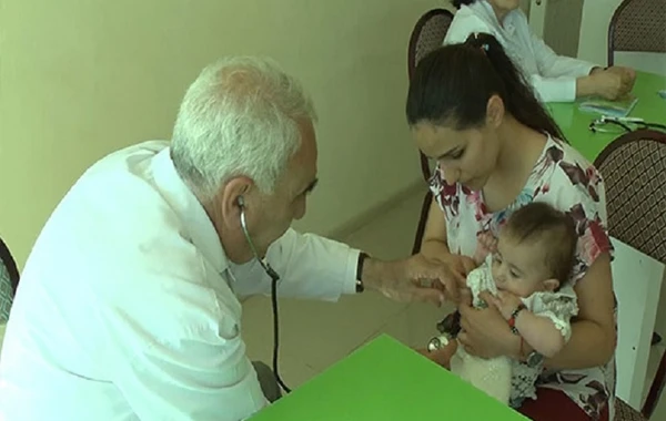 Cəbhə bölgələrində yaşayan uşaqlar tibbi müayinədən keçiblər