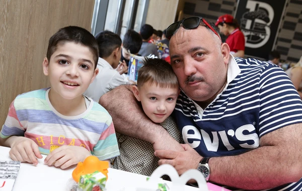McDonald’s Azərbaycan uşaqları 1 iyun – Uşaqların Beynəlxalq Müdafiəsi Günü münasibətilə təbrik etdi
