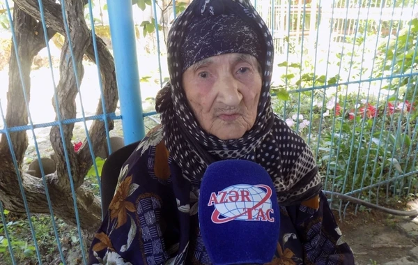 Bağayarpağı çayı içir, süd məhsulları yeyir - 104 yaşlı Mirzadə nənə (FOTO)