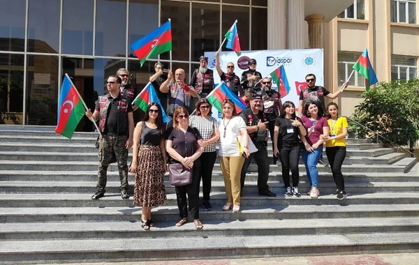 Odlar Yurdu Universitetindən Cocuq Mərcanlıya motoyürüş - FOTO