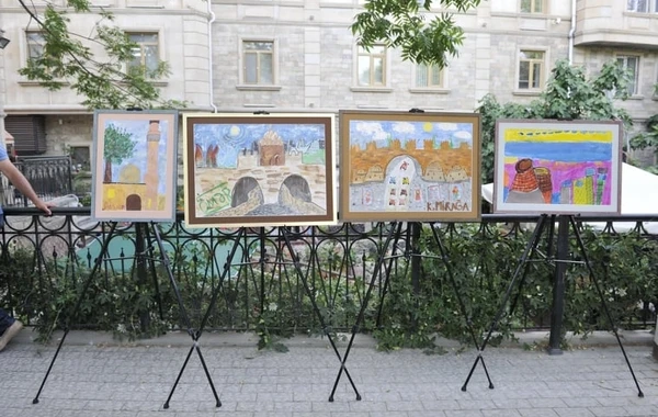 В рамках проекта "İstedArt" прошла очередная выставка - ФОТО