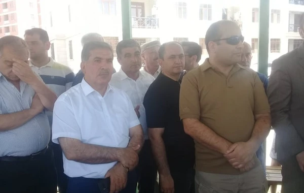Səbail RİH-nin başçısı "Jurnalistlər binası"nın sakinləri ilə görüşüb FOTOLAR