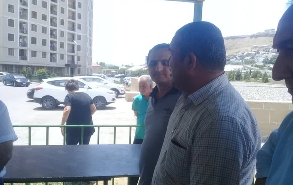 Səbail RİH-nin başçısı "Jurnalistlər binası"nın sakinləri ilə görüşüb FOTOLAR