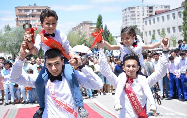 Nazir "Son zəng"lə bağlı əmr imzaladı