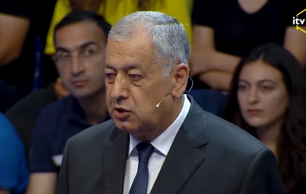 Deputat bankları tənqid etdi: "Niyə 12%-lə alıb 25%-lə geri qaytarırsan?"