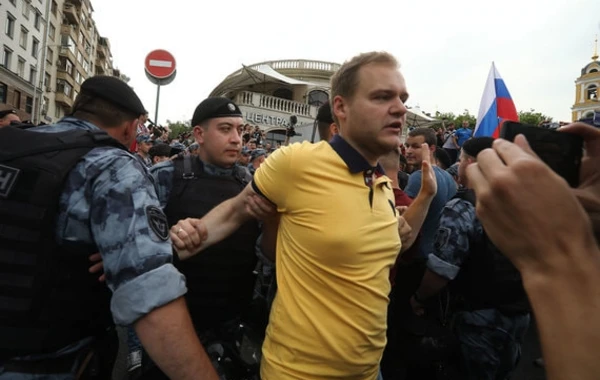 На акции в Москве задержаны более 200 человек - ВИДЕО