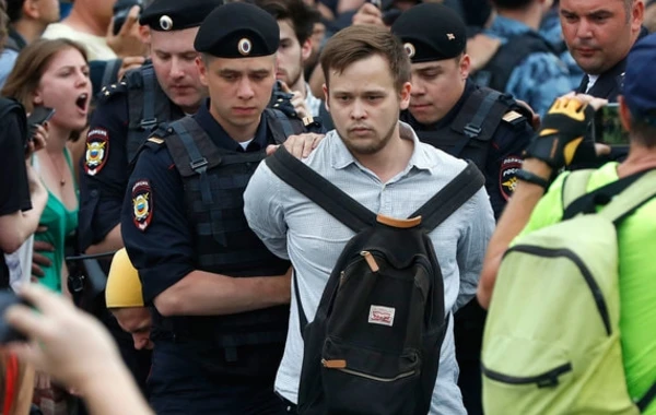 На акции в Москве задержаны более 200 человек - ВИДЕО