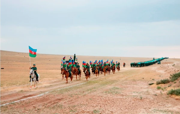 Azərbaycanda 5 km 100 m uzunluqda dövlət bayrağı hazırlanıb