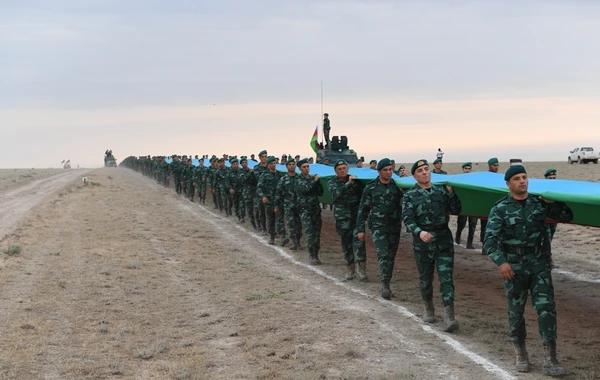 Azərbaycanda 5 km 100 m uzunluqda dövlət bayrağı hazırlanıb