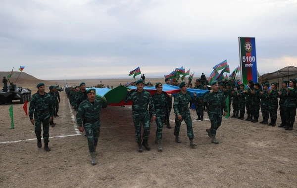 Azərbaycanda 5 km 100 m uzunluqda dövlət bayrağı hazırlanıb