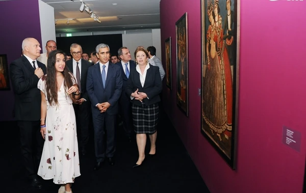 Heydər Əliyev Mərkəzində “Tarixin şah əsərləri” adlı sərgi açılıb - FOTO