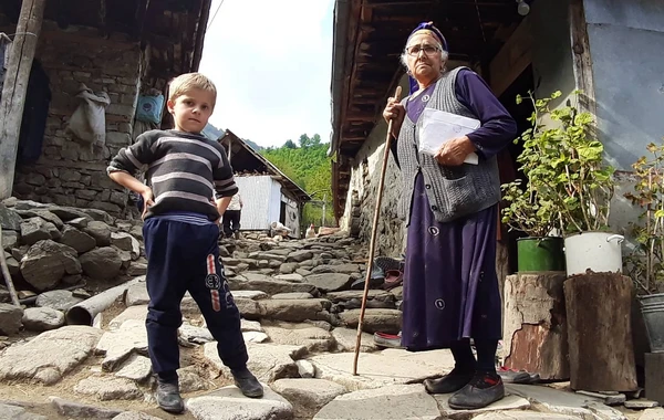 Azərbaycanda bu kəndin yolu yoxdu - Sakinlər atla, ulaqla gedir - REPORTAJ