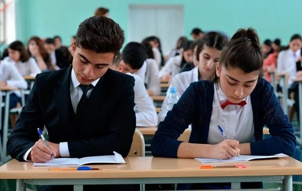 Bu gün IX sinif şagirdləri buraxılış imtahanı verir