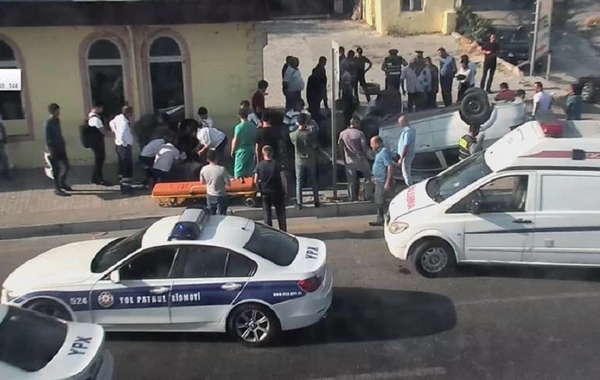 Bakıda qəza baş verdi – Tıxac yarandı – FOTO