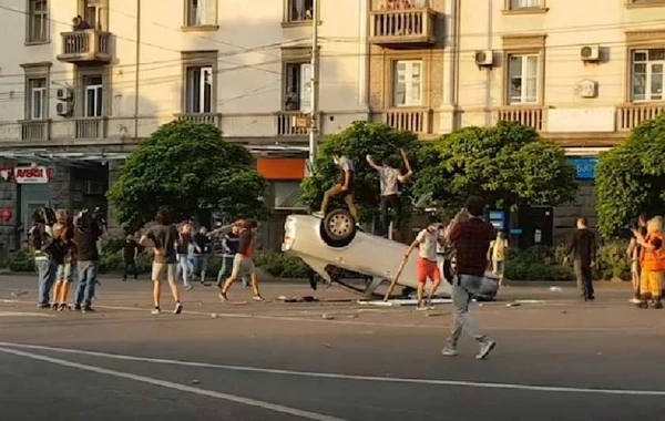 Tbilisinin mərkəzi küçələri etirazçılardan tam təmizlənib
