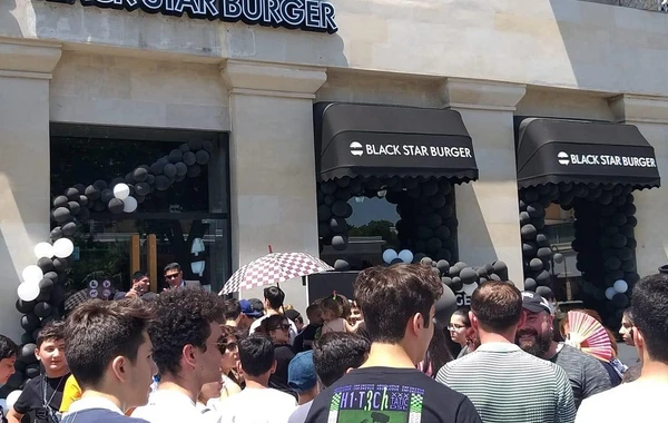 "Black Star Burger"ə görünməmiş axın: “Belə olacağını gözləmirdik” - VİDEO