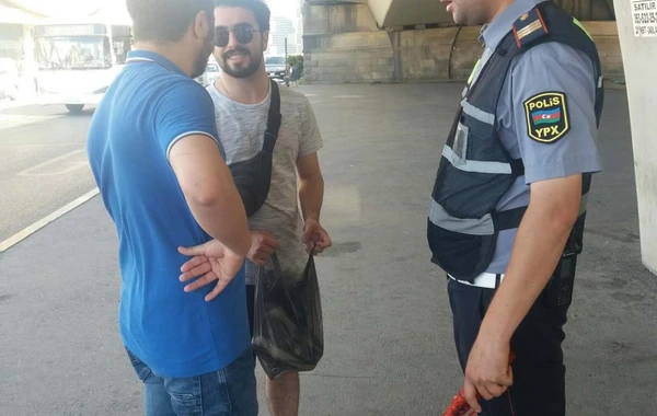 В Баку полиция ведет просветительскую работу среди водителей и пешеходов - ФОТО