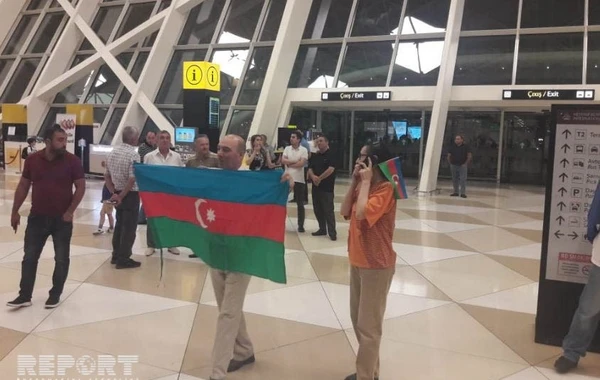 Fuad Abbasov artıq Bakıdadır - FOTO (YENİLƏNİB)
