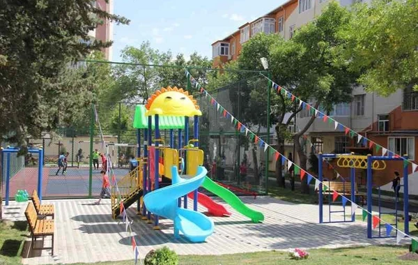 IDEA благоустроила очередной двор в рамках проекта "Наш двор" - ФОТО