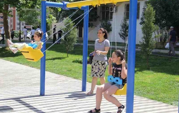 IDEA благоустроила очередной двор в рамках проекта "Наш двор" - ФОТО
