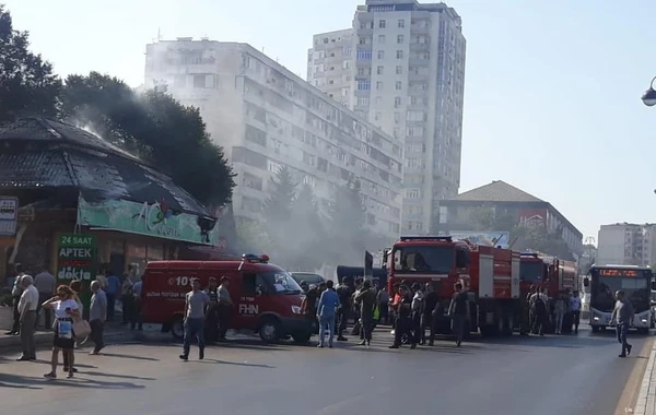 Bakıda yanğına görə yollar bağlandı – Avtobuslar istiqamətini dəyişir – VİDEO
