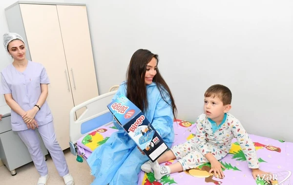 Лейла Алиева встретилась с детьми, получающими лечение в ряде медучреждений Баку - ФОТО