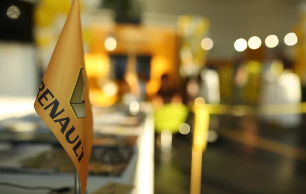 Bakıda RENAULT şirkətinin yeni salonunun açılışı oldu – FOTO