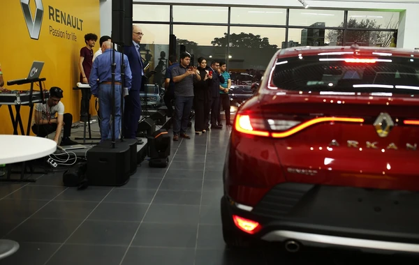 Bakıda RENAULT şirkətinin yeni salonunun açılışı oldu – FOTO