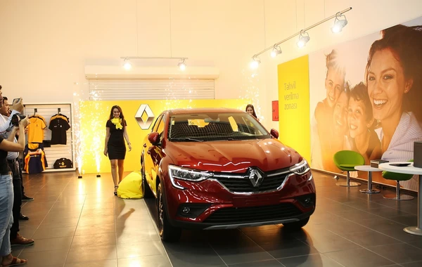 Bakıda RENAULT şirkətinin yeni salonunun açılışı oldu – FOTO