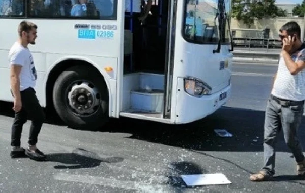 SON DƏQİQƏ – Bakıda 2 avtobus toqquşdu – FOTO
