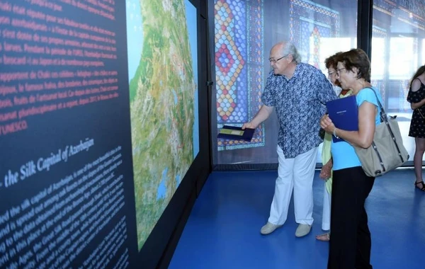 Heydər Əliyev Fondunun təşkilatçılığı ilə Kannda Azərbaycan mədəniyyəti günləri başlayıb (FOTO)