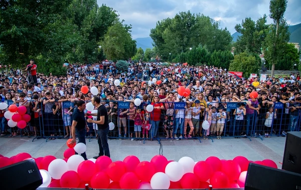 Qədim Şəki şəhərində möhtəşəm “Optimal Yay Festivalı” konserti keçirildi - FOTOLAR