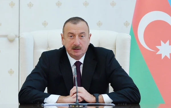 Prezident idmançı və məşqçiləri mükafatlandırdı - I yer 50 min AZN - SƏRƏNCAM