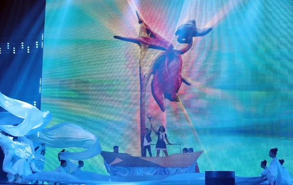 Bakıdakı festivalın açılışından möhtəşəm görüntülər - FOTOLAR