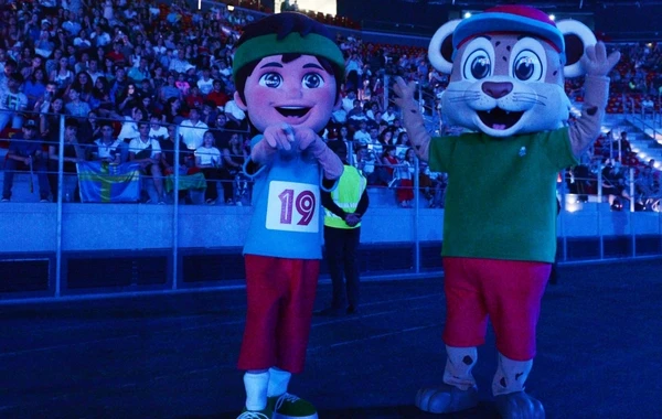 Bakıdakı festivalın açılışından möhtəşəm görüntülər - FOTOLAR