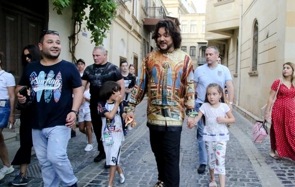 Filipp Kirkorov İçəri şəhərdə - VİDEO/FOTO