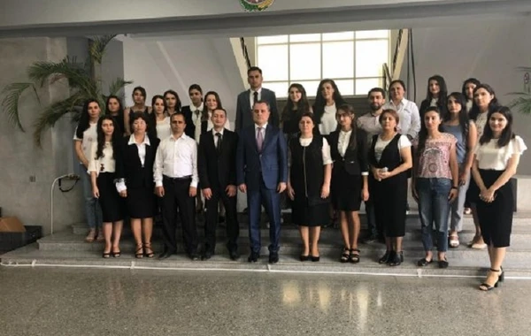 Министр Джейхун Байрамов на экзамене по приему учителей на работу - ФОТО