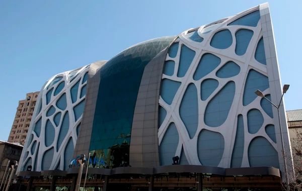 Bakıda “Metropark” ticarət və əyləncə mərkəzində yanğın