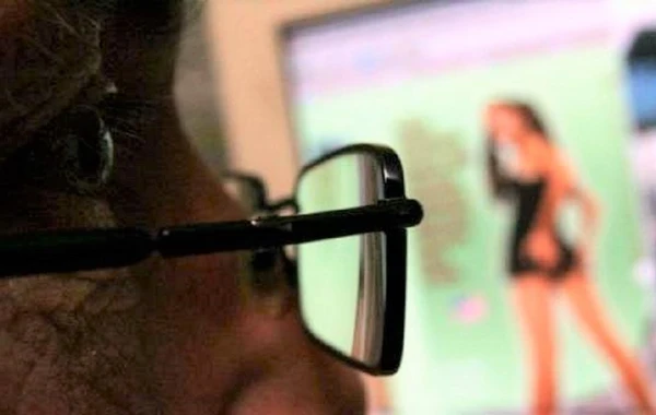Bakıda kişi qadını şantaj etdi – “İntim əlaqədə olmasan qızını ...”