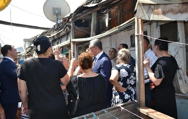 Prezidentin tapşırığı ilə Bakıda 17 bina sakinləri köçürülür - Eldar Əzizov hadisə yerində 