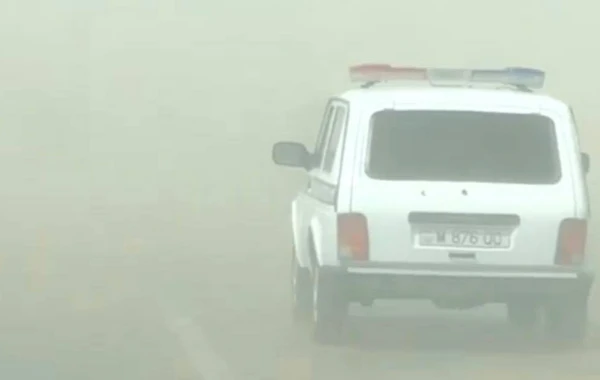 Azərbaycanda qasırğa başladı: maşınlar görünməz oldu - VİDEO