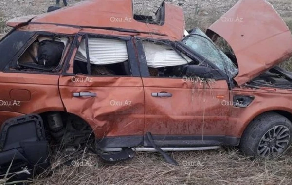 В Азербайджане перевернулся Range Rover: есть раненые - ФОТО