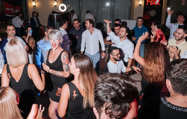 “Full Energy” simasını təqdim etdi VİDEO  FOTO
