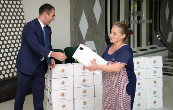 По инициативе Мехрибан Алиевой около 70 тысяч семей получили праздничные паи - ФОТО
