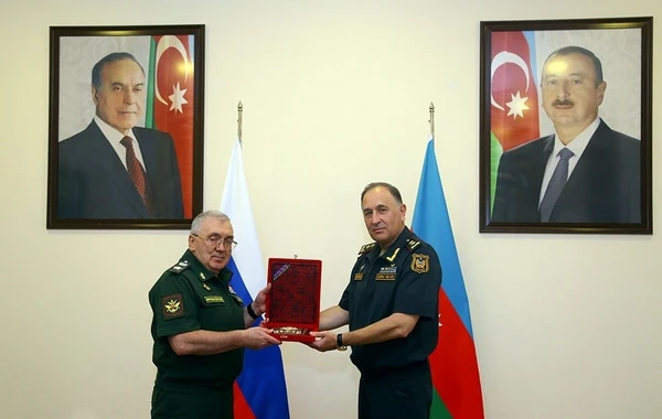 Делегация Минобороны России находится в Азербайджане - ФОТО