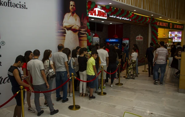 “Papa John’s” restoranlar şəbəkəsi artıq “28 Mall”-da
