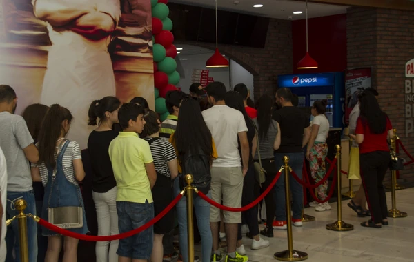 “Papa John’s” restoranlar şəbəkəsi artıq “28 Mall”-da