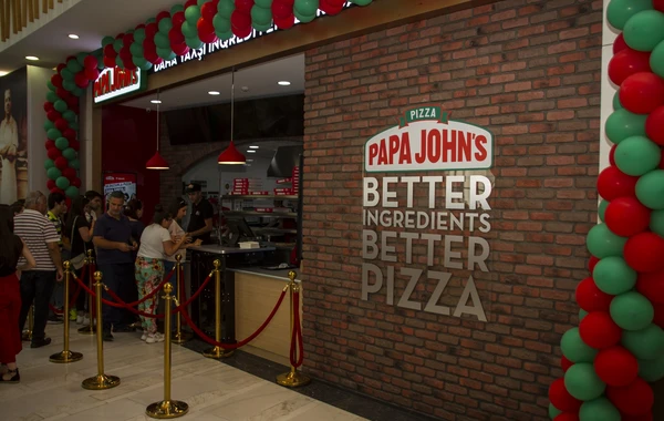 “Papa John’s” restoranlar şəbəkəsi artıq “28 Mall”-da