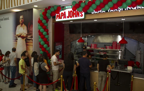 “Papa John’s” restoranlar şəbəkəsi artıq “28 Mall”-da