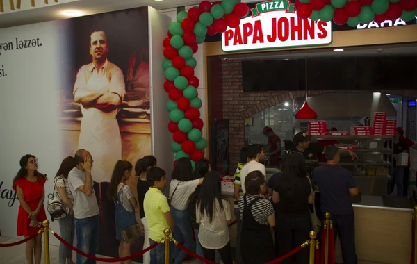 “Papa John’s” restoranlar şəbəkəsi artıq “28 Mall”-da